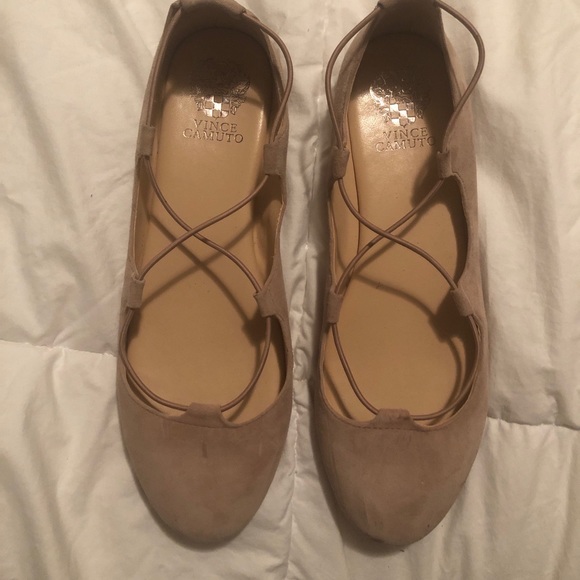 Flats - Picture 2 of 4